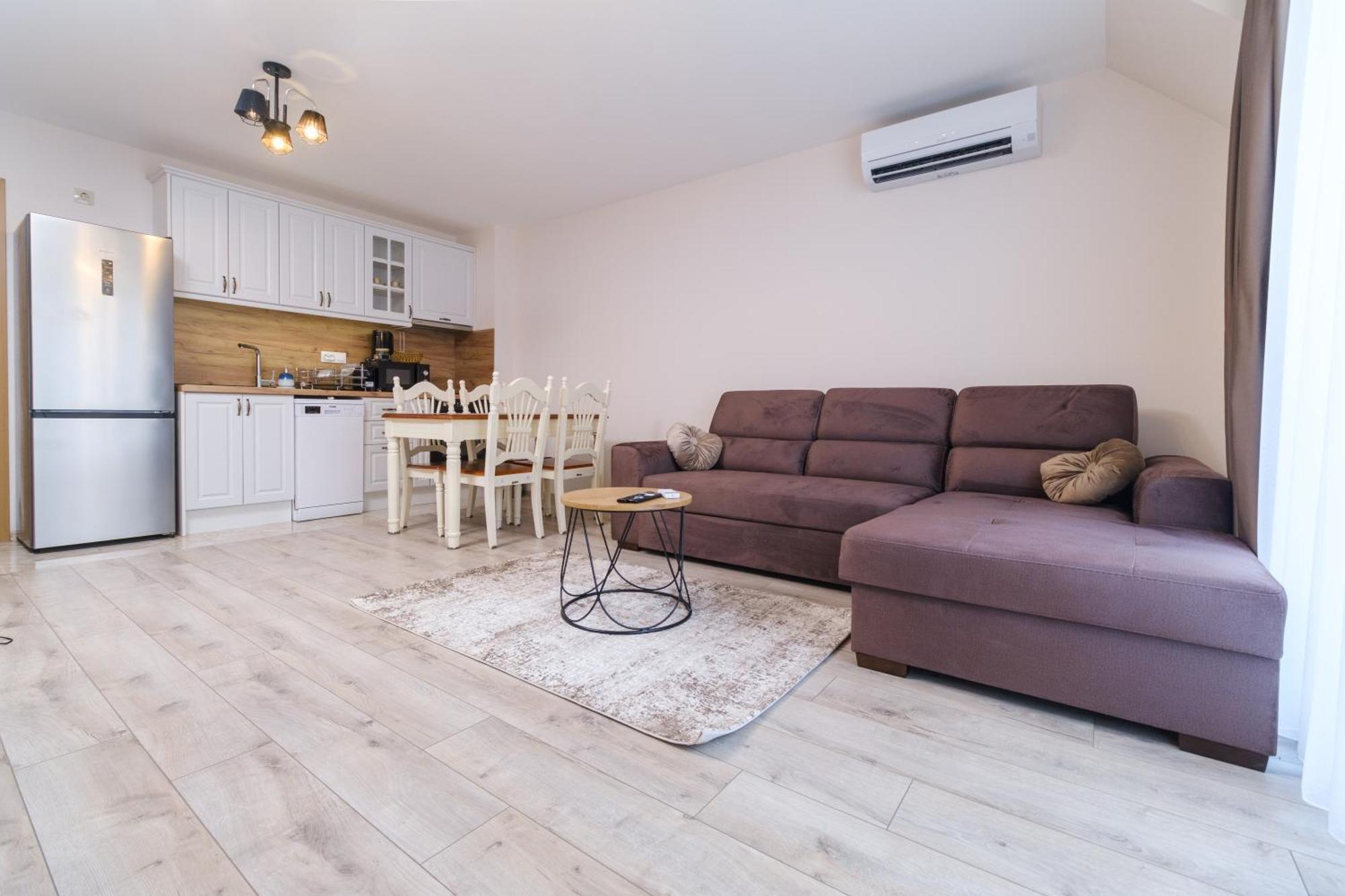 Ldv 13 Apartments Free Private Parking Plovdiv Exterior foto